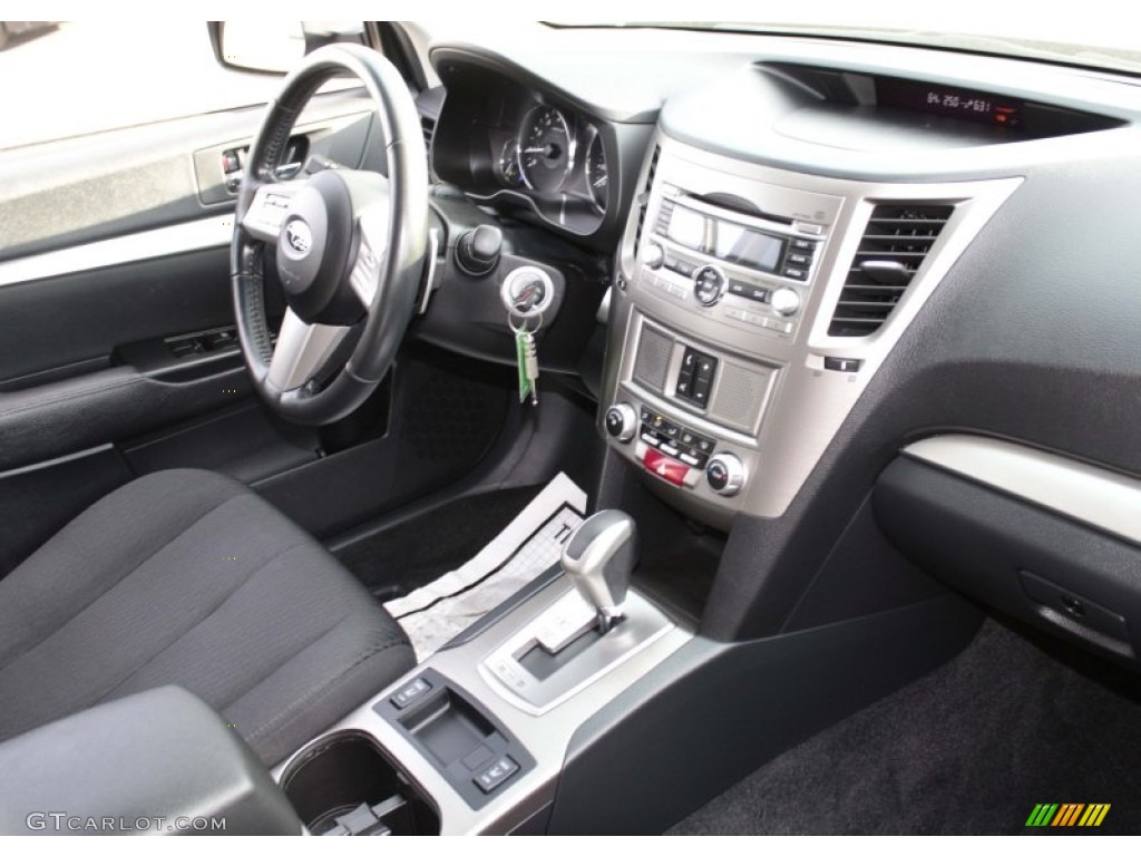 2011 Outback 2.5i Premium Wagon - Steel Silver Metallic / Off Black photo #12