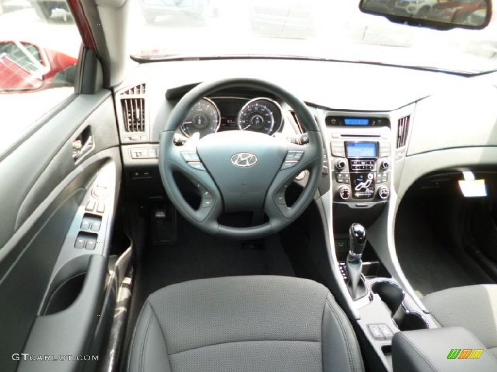 2013 Sonata Limited 2.0T - Sparkling Ruby / Black photo #14