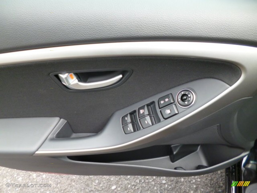 2013 Elantra GT - Black Noir Pearl / Black photo #18