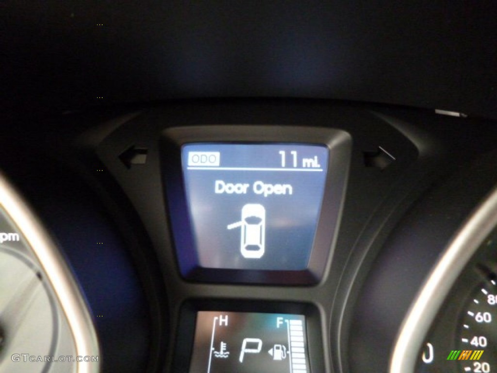 2013 Elantra GT - Black Noir Pearl / Black photo #20