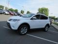 Super White - RAV4 XLE Photo No. 3