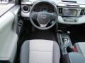 Super White - RAV4 XLE Photo No. 5