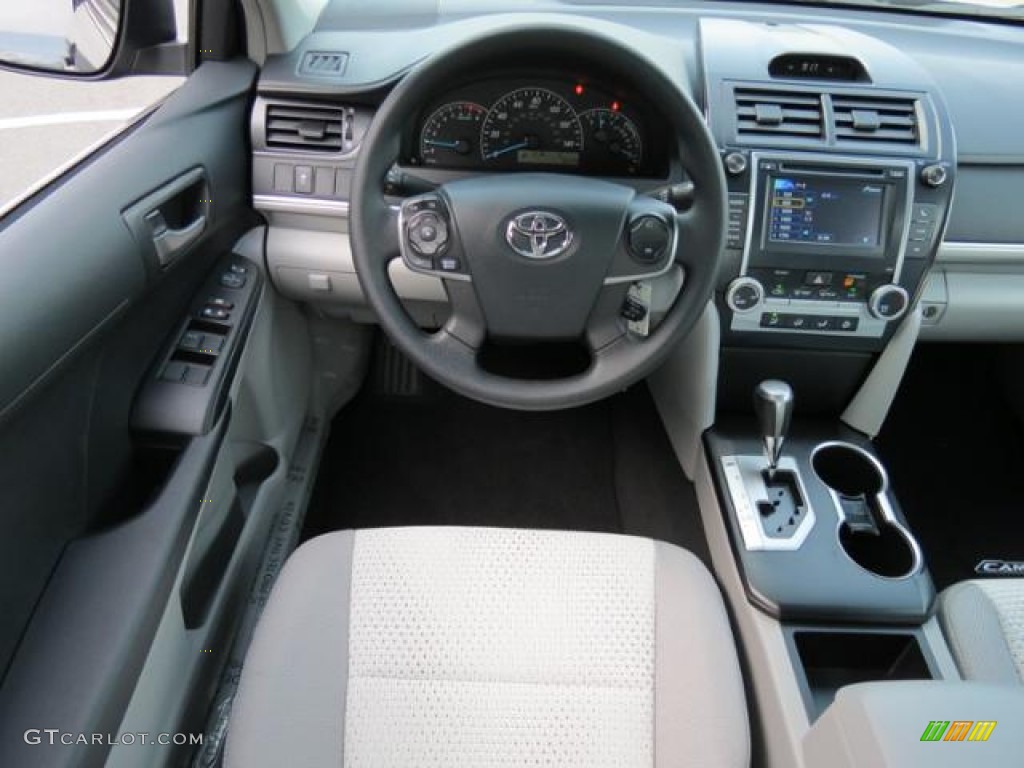 2013 Camry L - Magnetic Gray Metallic / Ash photo #5