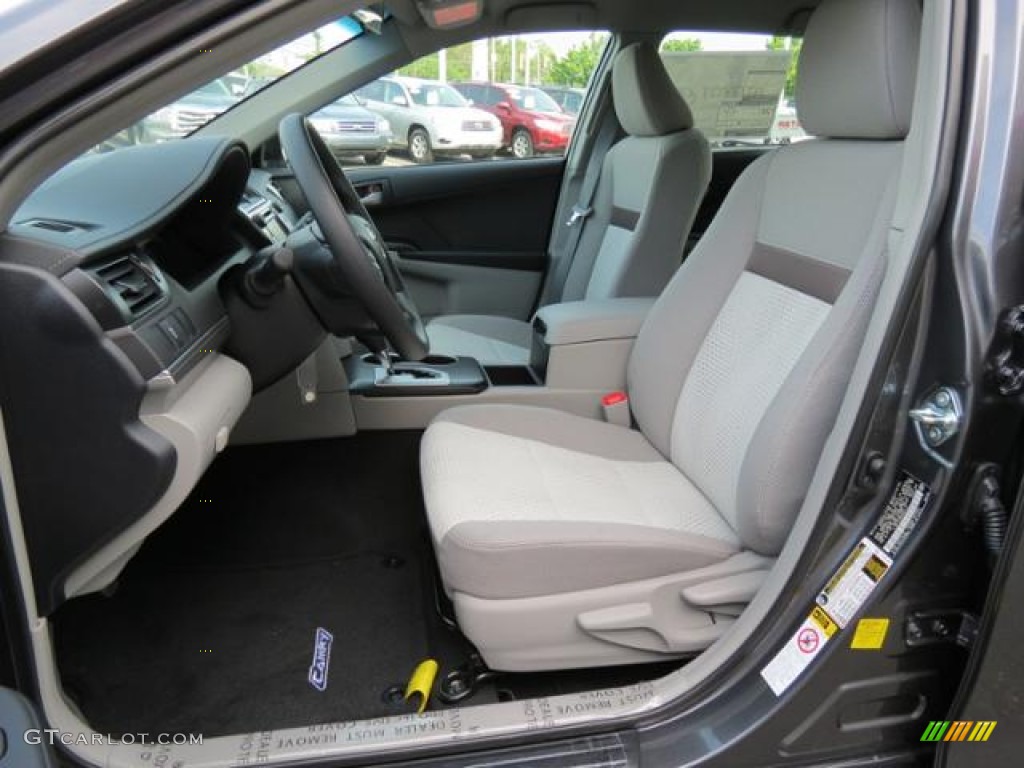 2013 Camry L - Magnetic Gray Metallic / Ash photo #8