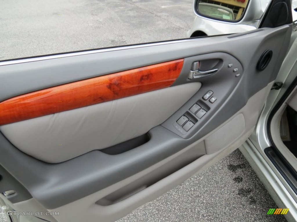 2002 Lexus GS 300 Light Charcoal Door Panel Photo #81224409