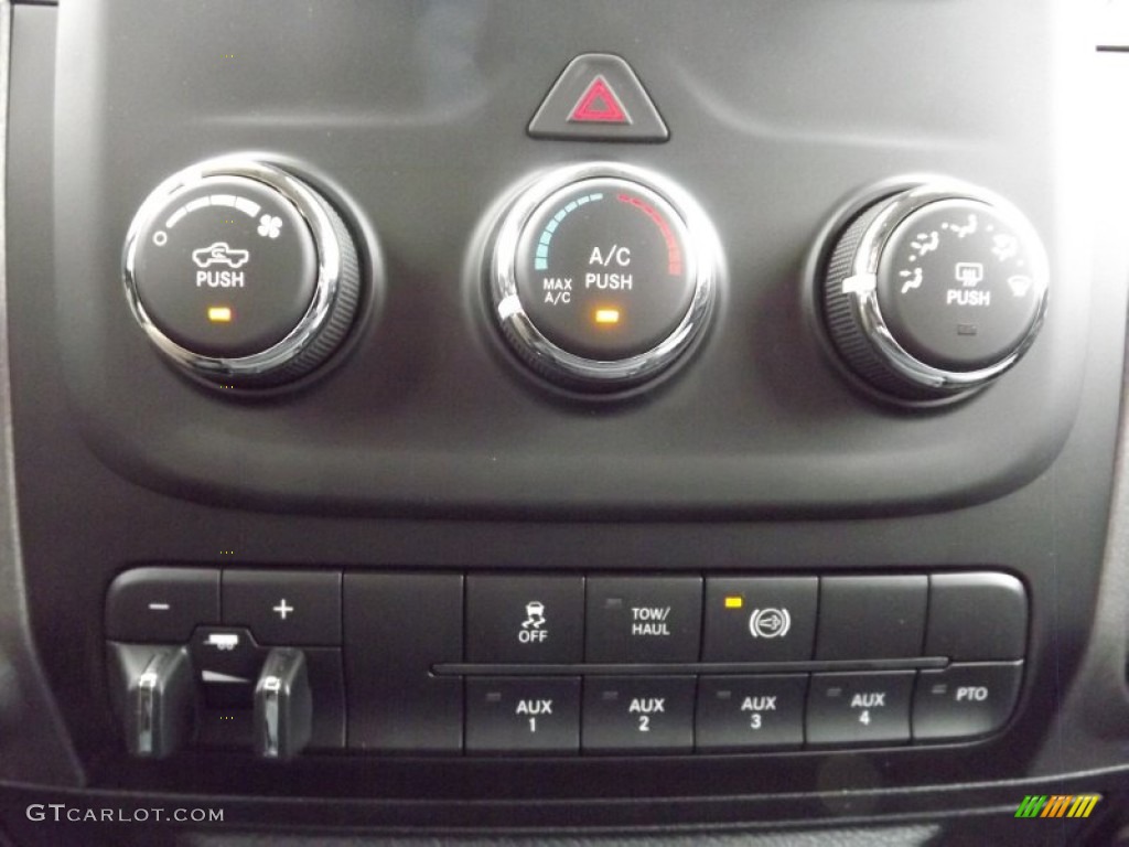 2013 Ram 4500 Crew Cab 4x4 Chassis Controls Photo #81226899