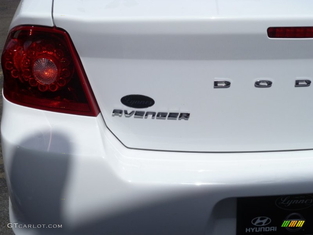 2012 Avenger SE - Bright White / Black photo #7