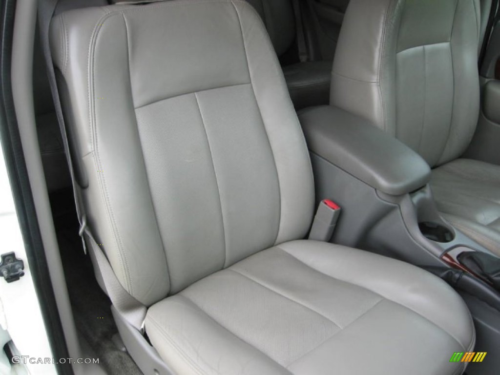 2002 Bravada AWD - Arctic White / Pewter photo #14