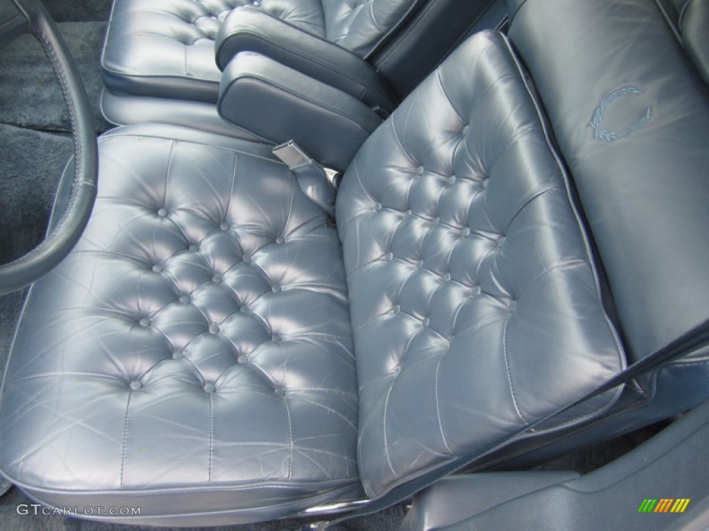 1988 Cadillac Brougham d'Elegance Front Seat Photo #81228043