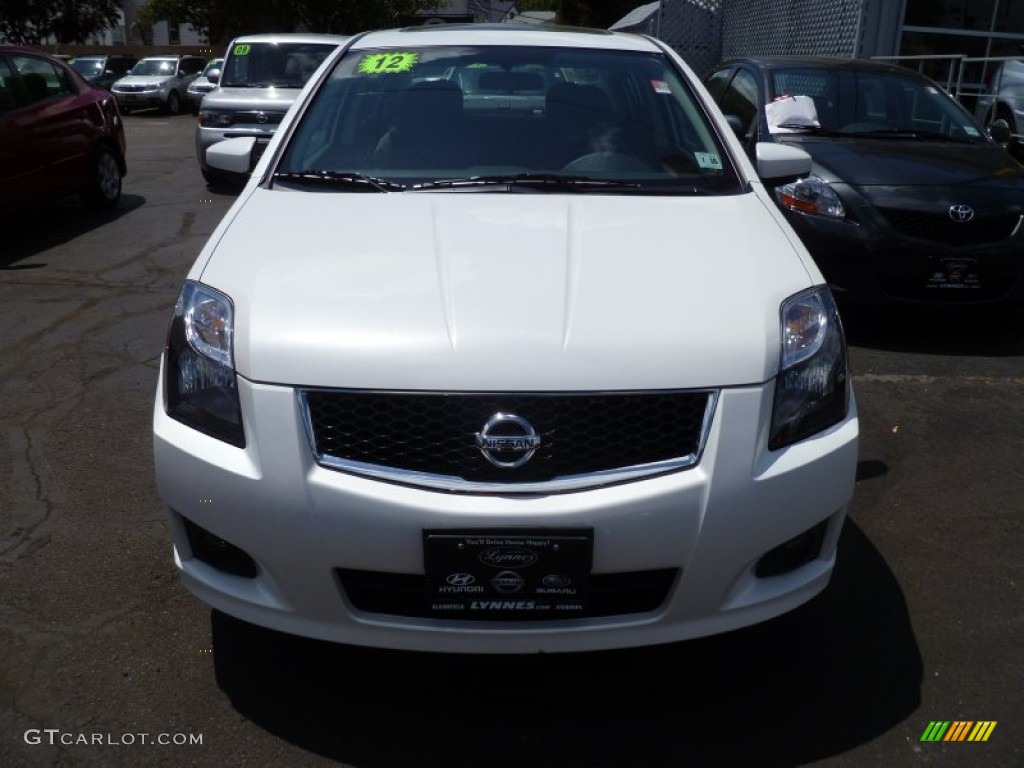 2012 Sentra 2.0 SR - Aspen White / Charcoal photo #2