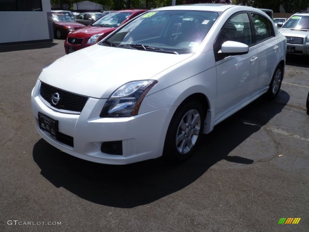 2012 Sentra 2.0 SR - Aspen White / Charcoal photo #3