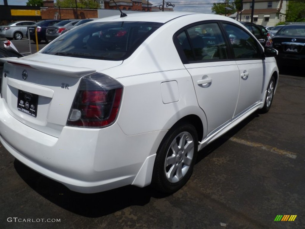 2012 Sentra 2.0 SR - Aspen White / Charcoal photo #4