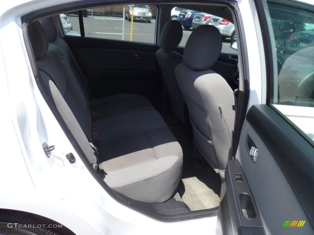 2012 Sentra 2.0 SR - Aspen White / Charcoal photo #12