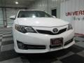 Super White - Camry SE Photo No. 2