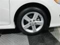 Super White - Camry SE Photo No. 8