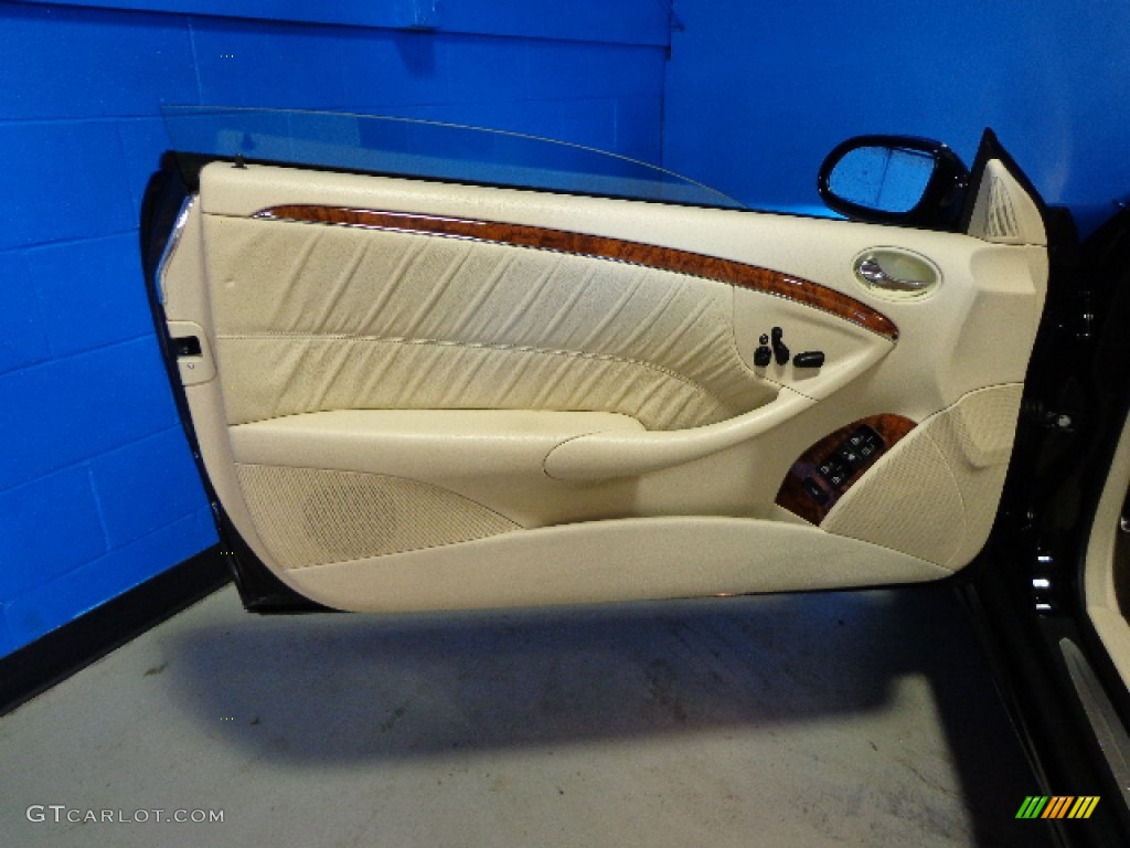 2007 CLK 550 Cabriolet - Black / Stone photo #25