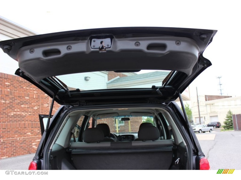 2003 Escape XLS V6 4WD - Black Clearcoat / Medium Dark Flint photo #24