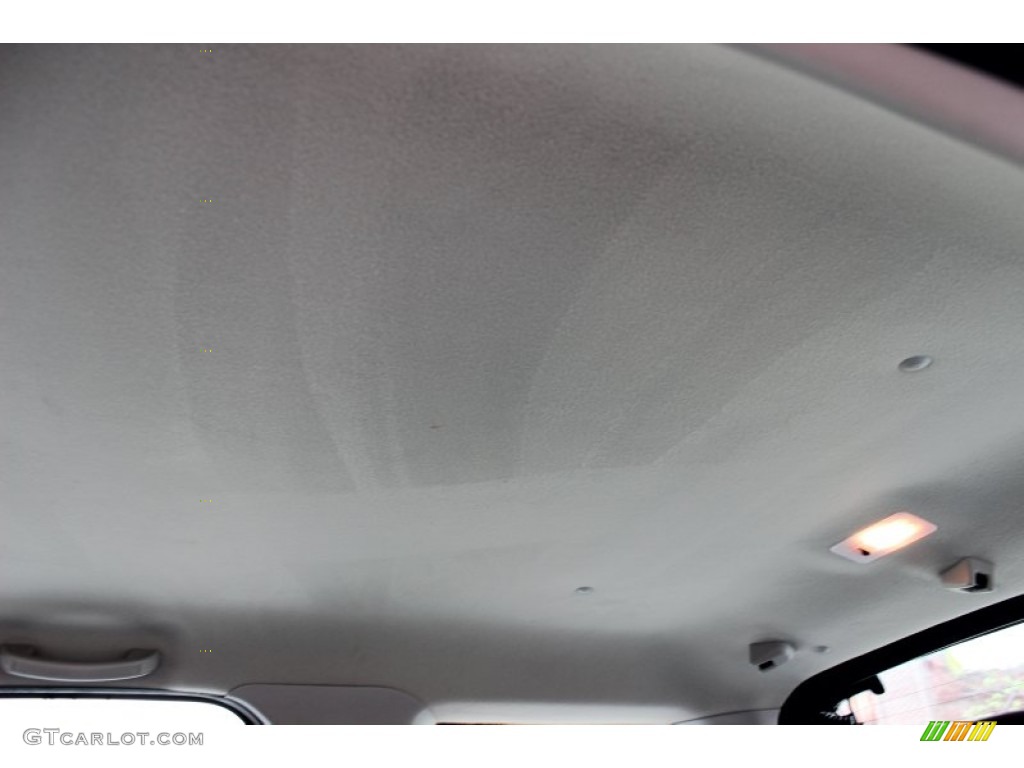 2003 Escape XLS V6 4WD - Black Clearcoat / Medium Dark Flint photo #30