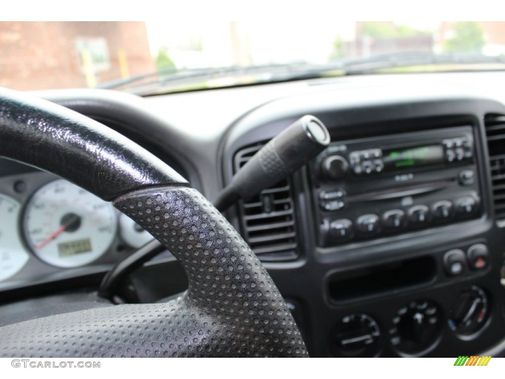 2003 Escape XLS V6 4WD - Black Clearcoat / Medium Dark Flint photo #37