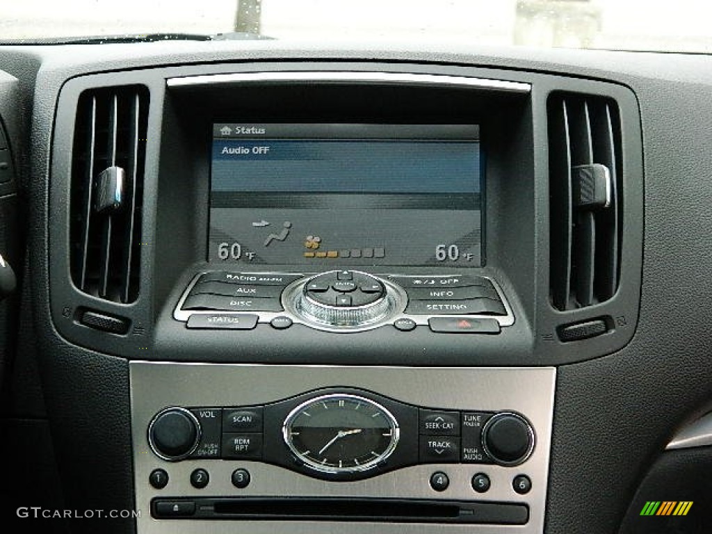 2010 Infiniti G 37 x AWD Coupe Controls Photos
