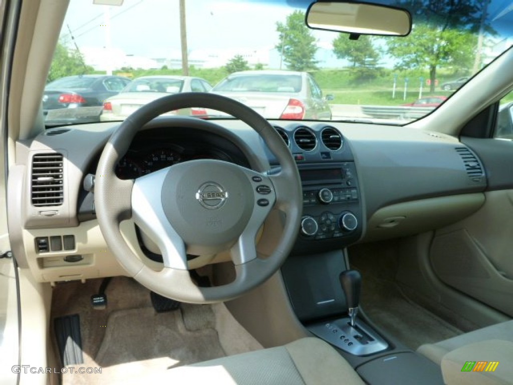2009 Altima 2.5 S - Sonoran Sand Metallic / Blond photo #12