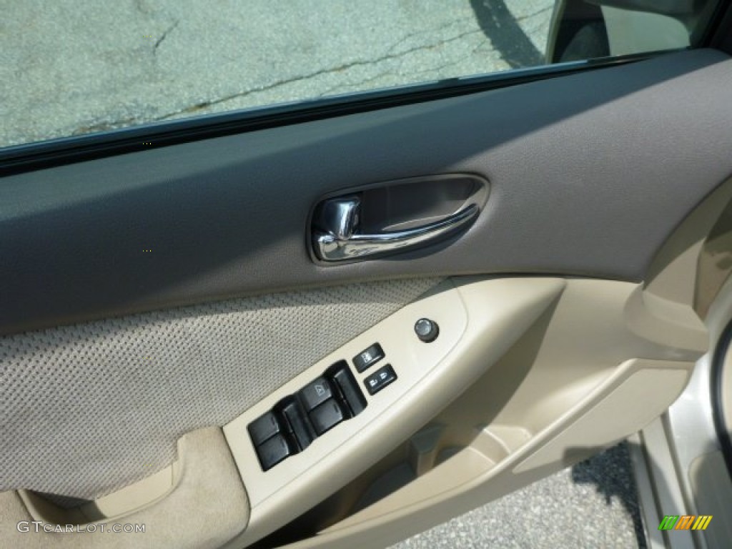 2009 Altima 2.5 S - Sonoran Sand Metallic / Blond photo #14