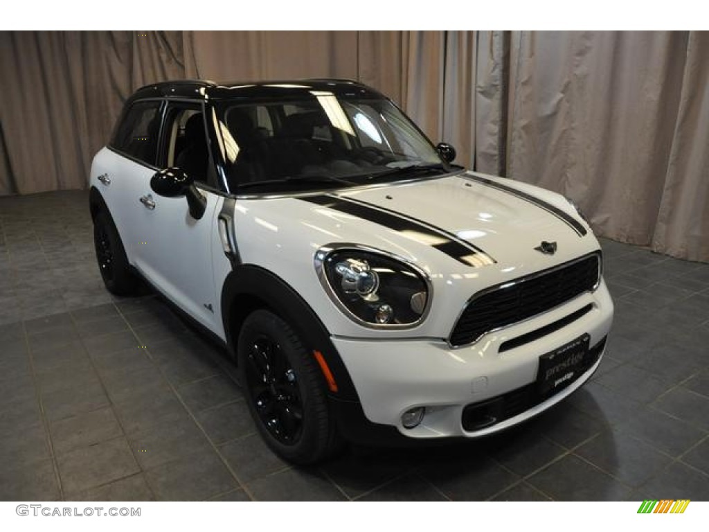 2013 Cooper S Countryman ALL4 AWD - Light White / Carbon Black photo #4