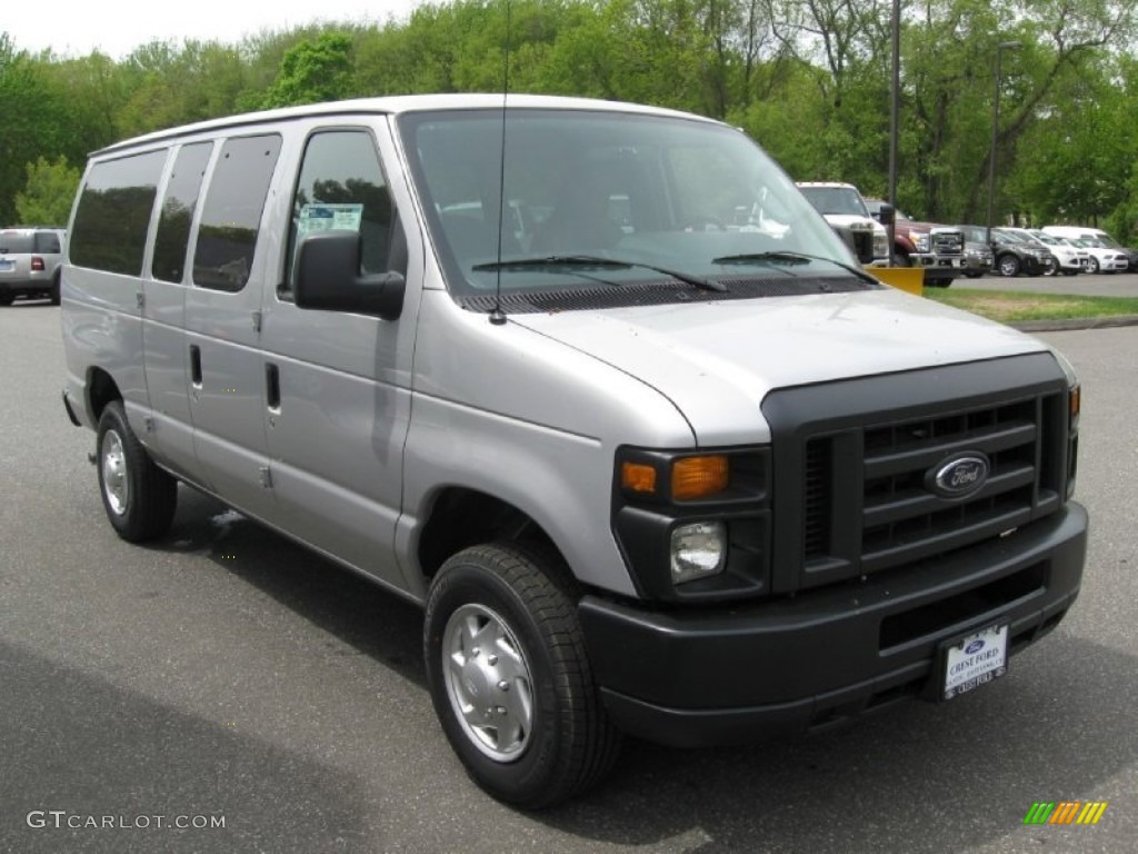 2013 E Series Van E350 XL Passenger - Ingot Silver Metallic / Medium Flint photo #1