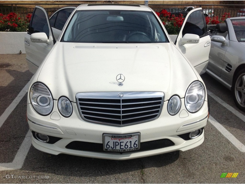 2009 E 550 Sedan - Arctic White / Black photo #1