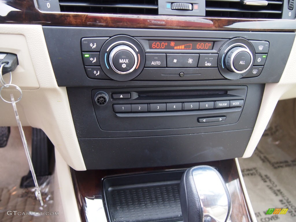 2011 BMW 3 Series 328i Coupe Controls Photo #81237175