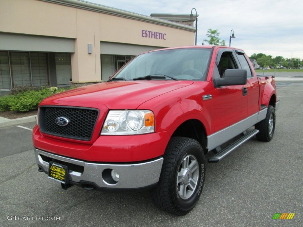 2006 F150 XLT SuperCab 4x4 - Bright Red / Medium/Dark Flint photo #2