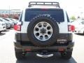 Iceberg White - FJ Cruiser 4WD Photo No. 5