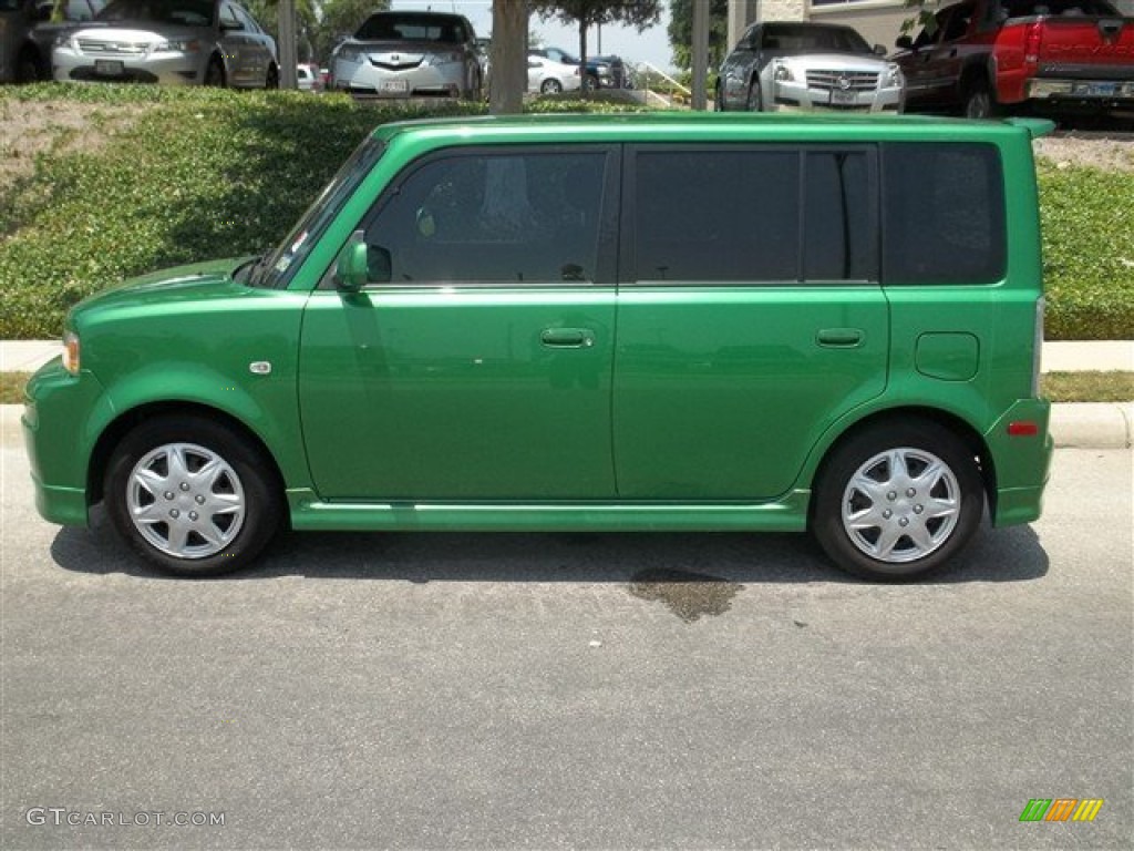 2006 xB Release Series 3.0 - Envy Green / Dark Charcoal photo #3