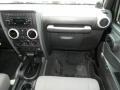 Black - Wrangler Unlimited Sahara 4x4 Photo No. 11