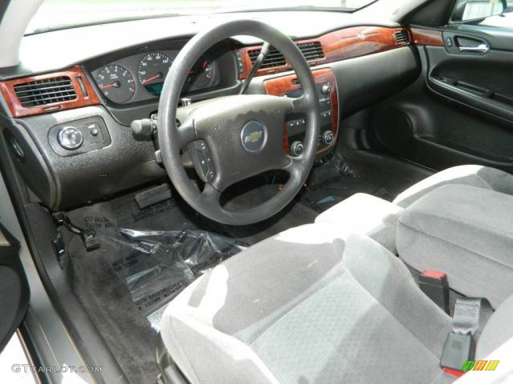 Ebony Black Interior 2007 Chevrolet Impala LS Photo #81241977