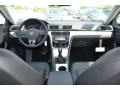 Candy White - Passat 2.5L SE Photo No. 5