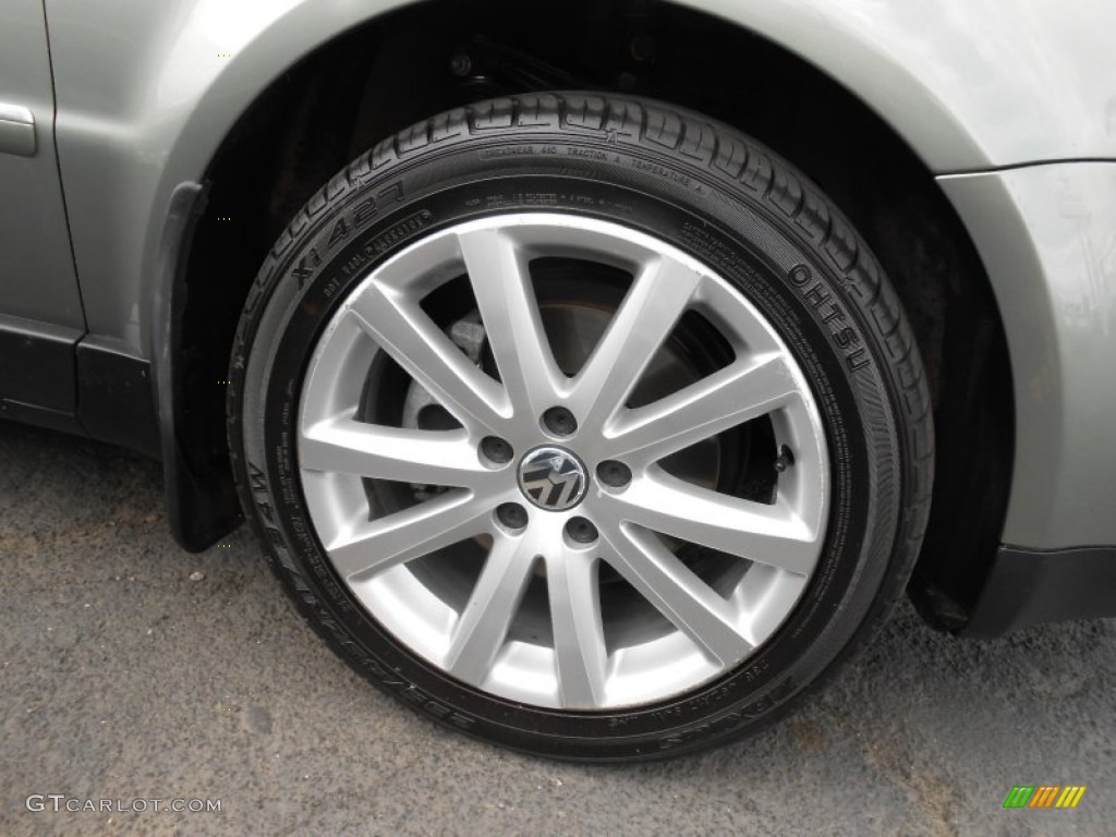 2004 Volkswagen Passat GL Wagon Wheel Photos