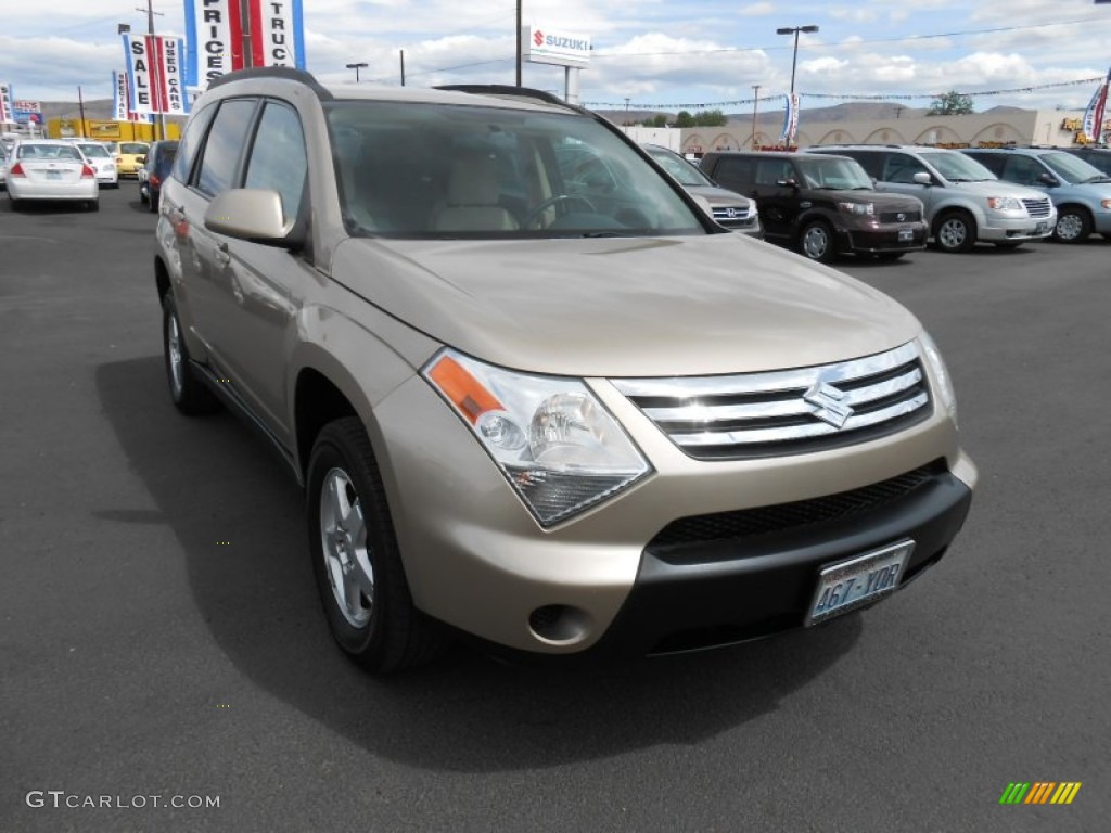 2007 XL7 AWD - Prairie Gold Metallic / Beige photo #2
