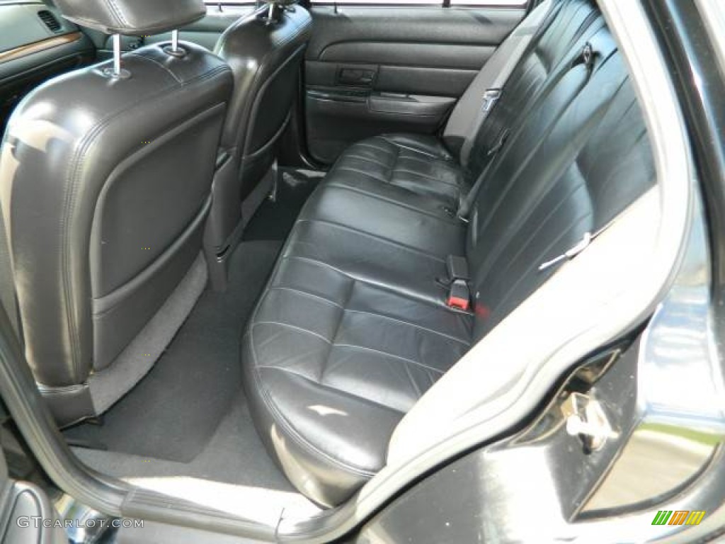 2003 Ford Crown Victoria LX Rear Seat Photo #81253777