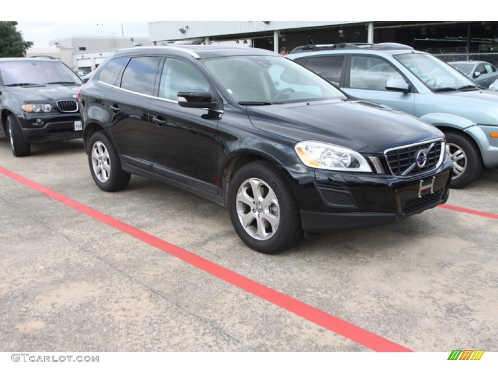 Black Sapphire Metallic 2013 Volvo XC60 3.2 AWD Exterior Photo #81254308