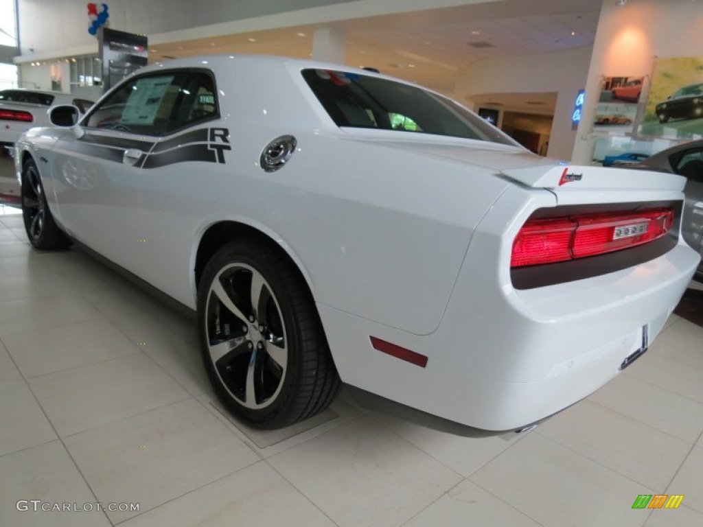 2013 Challenger R/T Classic - Bright White / Dark Slate Gray photo #2