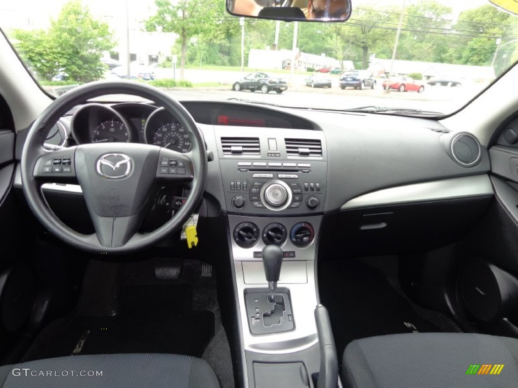 2010 MAZDA3 i Touring 4 Door - Black Mica / Black photo #20