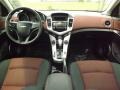 Summit White - Cruze LT Photo No. 15