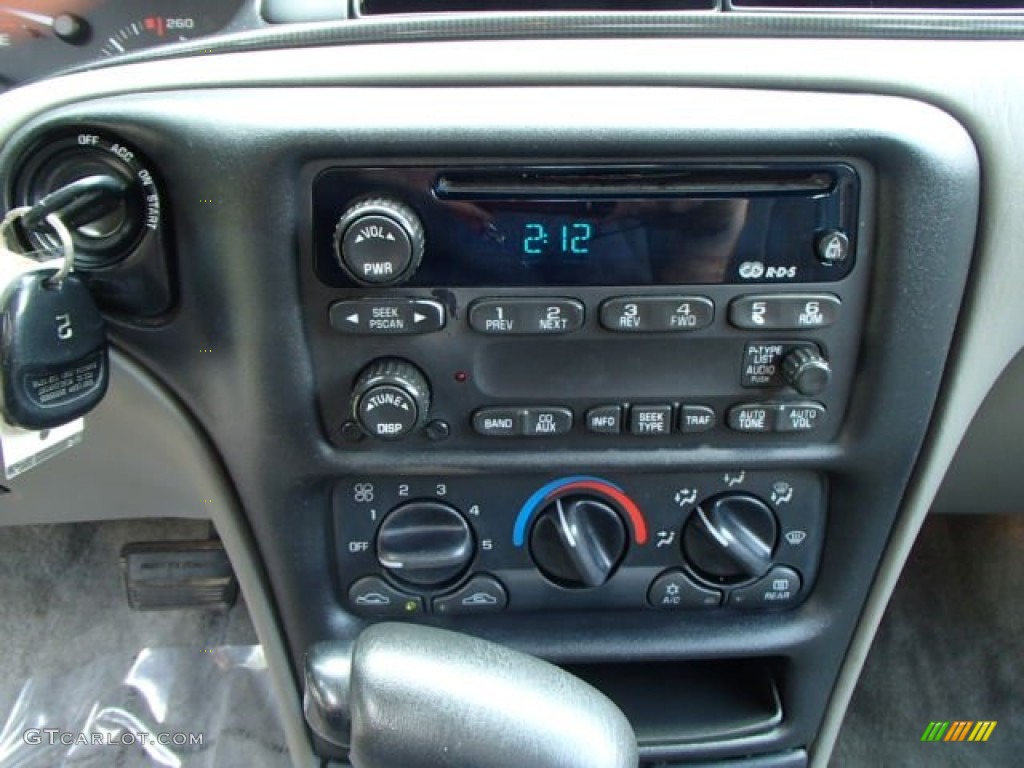 2002 Chevrolet Malibu Sedan Controls Photos