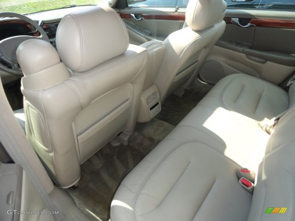 2003 Cadillac DeVille Sedan Rear Seat Photo #81264545