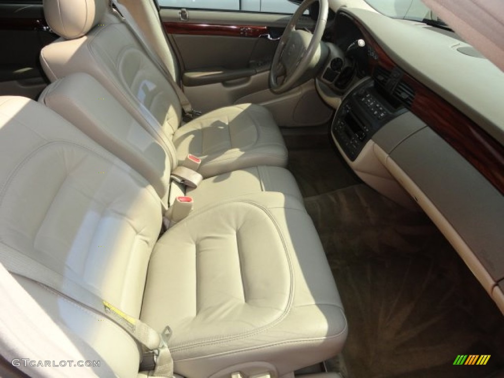 Neutral Shale Beige Interior 2003 Cadillac DeVille Sedan Photo #81264670