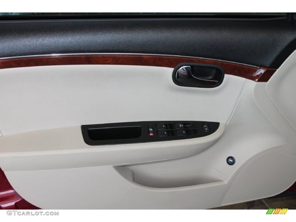 2007 Aura XE - Berry Red / Tan photo #13