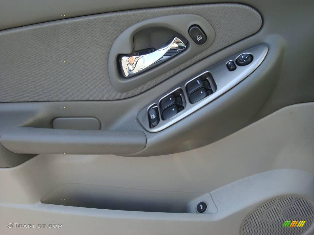 2006 Malibu LT V6 Sedan - Silverstone Metallic / Titanium Gray photo #8