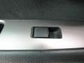 Brilliant Silver - Versa 1.8 S Hatchback Photo No. 8