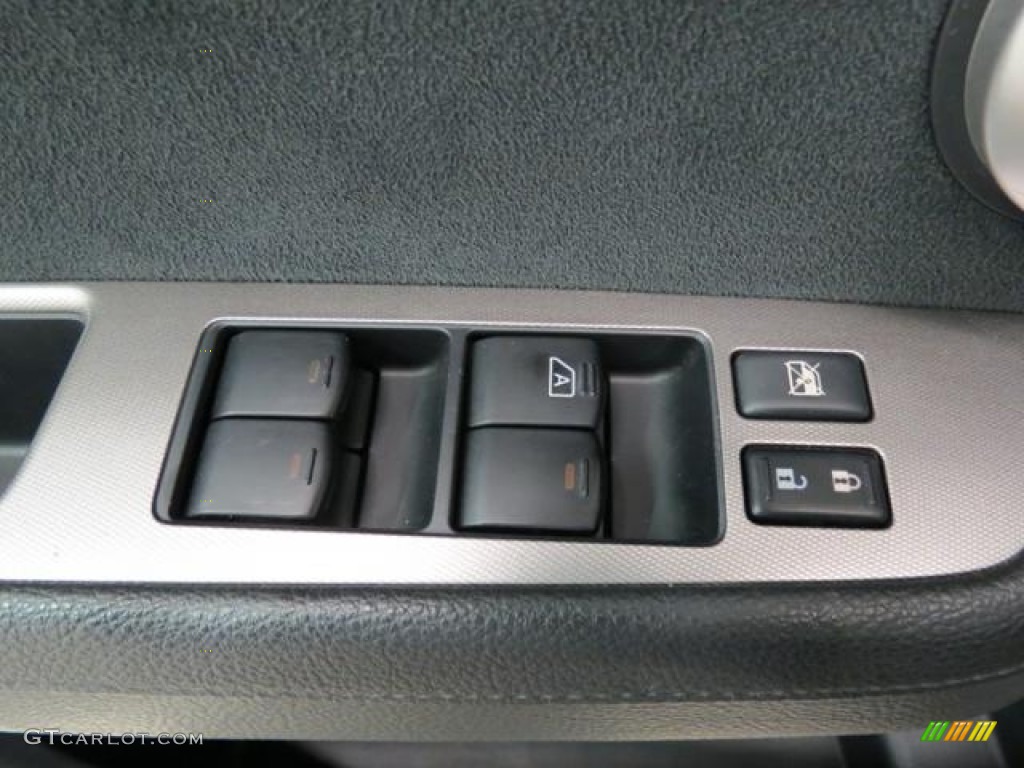 2008 Nissan Versa 1.8 S Hatchback Controls Photo #81268180